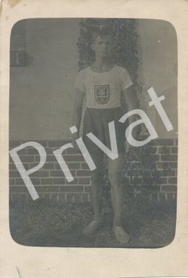 Foto PK Sportler Fussballer Portrait junger Mann Trikot L1.42
