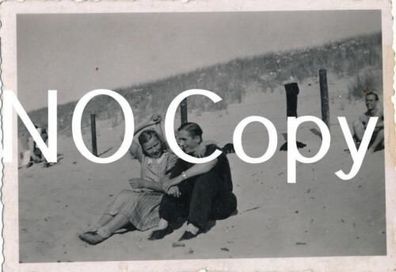 Foto 3 Reich -Matrose Paul am Strand mit Mädchen Danzig U Boot 376 X45