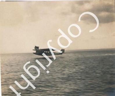 Foto Flugzeug Dornier Wasserflugzeug um 1930beim Start X71