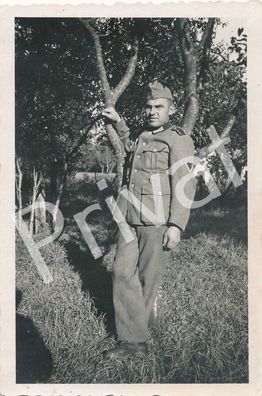 Foto WK II Wehrmacht Soldat Portrait in Uniform L1.28