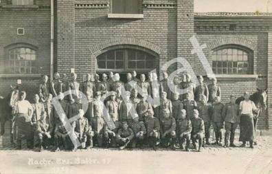 Foto PK WK II Soldaten Nachrichten Ers. Battr.17 1939 Kaserne Uniform A1.19