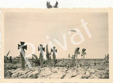 Foto WK 2 Soldatengräber Friedhof Wüste Libyen ????? A1.15