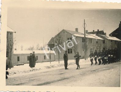 Foto WKII Wehrmacht Soldaten Marsch Untern. Silberfuchs Narvik Norway 1941 K1.02