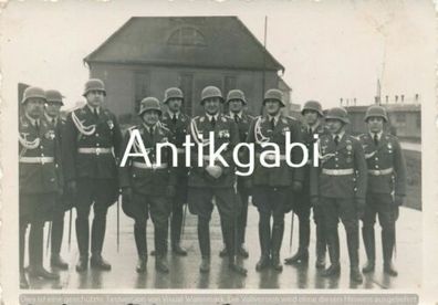 Foto WK2 Offiziere Wehrmacht dekoriert Frühjahr 1938 Stahlhelm B1.4