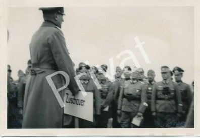Foto WK II Wehrmacht Soldaten Offiziere hoher Besuch Besucher Ränge F1.42