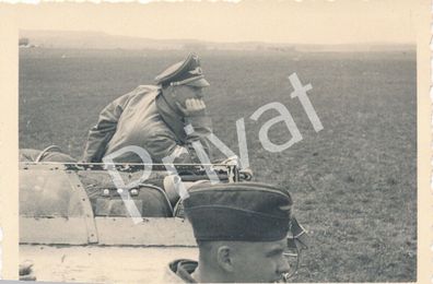 Foto WKII Wehrmacht Flieger Böblingen Lehrer Lt. Wolf beobachtet Juni 1941 F1.35