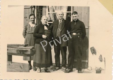 Foto WK II Familienfoto Soldat Alfred Neubauer und Familie Stangl K1.82