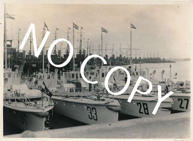 Foto Minensuchboote & Torpedoboote in Kiel X77