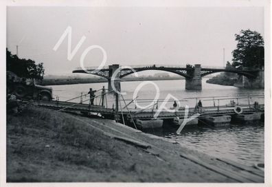 Foto WK2 - Westfeldzug 1940 zerstörte Brücke vor Saint-Omer Frankreich X85