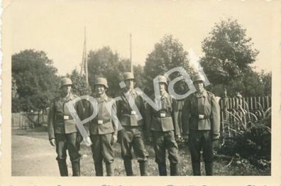 Foto WK II Wehrmacht Soldaten Kameraden Deutschland F1.33