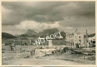 Foto WK II Zerstörung Hafen Ruinen Norway Gebirgs-Pionier-Bataillon 82 F1.85