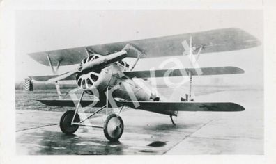 Foto WK I + II Doppeldecker Luftwaffe am Flughafen F1.62