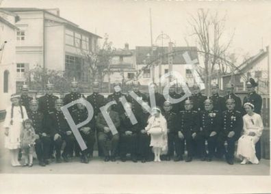 Foto XL WK I Familie Polizei Uniform Pickelhauben Orden Mädchen Kommunion F1.62