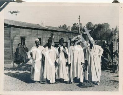 Foto WK II Gefangene POW Afrikanern Tradition Marokko im Kriegsgefängnis F1.52