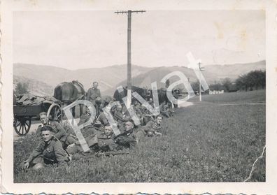 Foto WK II Soldaten Polizei Truppe Rast Pause im Schwarzwald F1.40