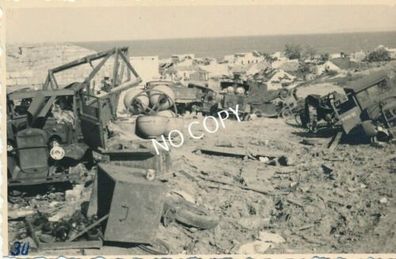 Foto WK II zerstörte Militärfahrzeuge der Russen battlefield ??????? ??? E1.67