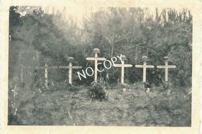 Foto WK II Soldaten Grab Grave E1.46