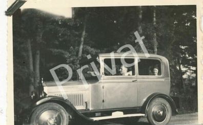 Foto Oldtimer Auto KFZ wohl Ford mit Insassen H1.21