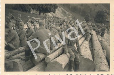 Foto WKII Soldaten Pause Lager Heuberg 10. Komp Infanterie Regiment 14 H1.03