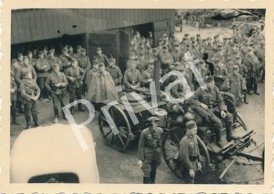 Foto WKII Soldaten Marschpause Feldberghof 10. Komp Infanterie Regiment 14 H1.03