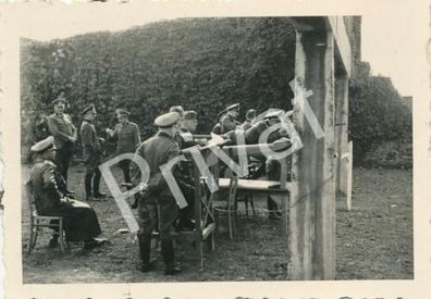 Foto WK II Wehrmacht Soldaten Schiessstand Übung Amiens France H1.04