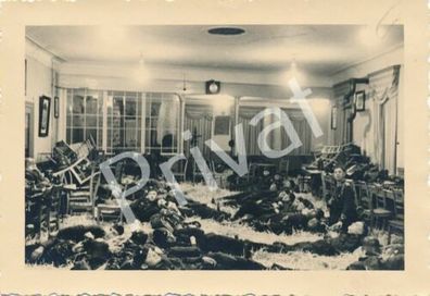 Foto WK II Schlafsaal Soldaten 10. Komp Infanterie Regiment 14 H1.03