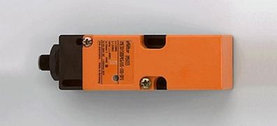 Ifm Electronic IME3015BBPKG/ US-100-DPS Induktiver Sensor DC PNP Schließer