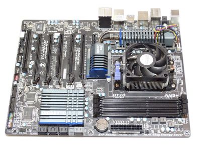 Mit Prozessor PC Motherboard Gigabyte GA-990FXA-UD5 viele PCI Steckplätze