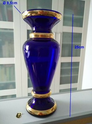 hochwertige Kristallglas Vase Saphir blau mit goldenen Akzenten