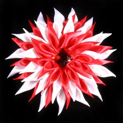 Ansteckblume rot/ weiß Satinblume ruut wieß Hut Deko Köln Kostüm Fasching