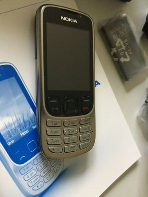 Nokia 6303i - Silber (Ohne Simlock) Top Zustand !! 100% Original!!