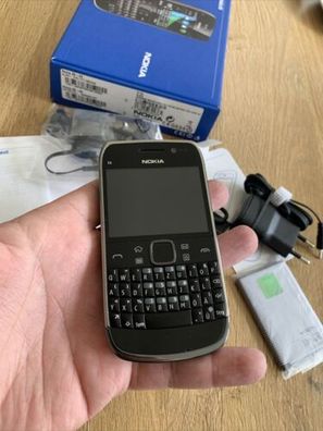 Nokia E6-00 - Schwarz (Ohne Simlock) 100% Original !!wie Neu! unbenutzt!
