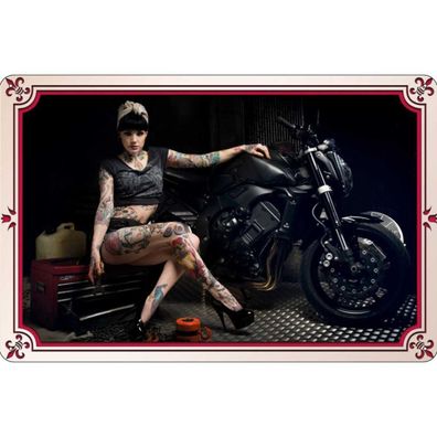 Blechschild 20x30 cm - Motorrad Bike Girl Pinup Frau Tattoo