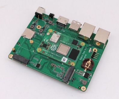 Radxa TACO NAS/ Router solution für Raspberry Pi Compute Module CM4*