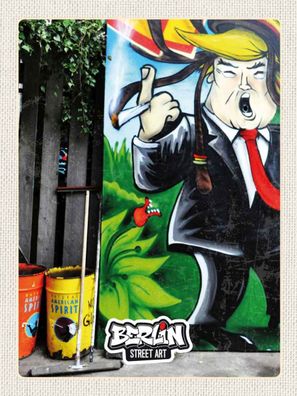 Holzschild 30x40 cm - Berlin Graffiti Donald Trump Street Art