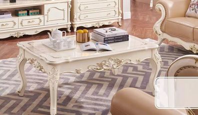 Couchtisch im Wohnzimmer schickes Design schicke Möbel neuer Luxus