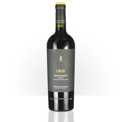 Vigneti del Salento 2021 Negroamaro Puglia 'I Muri' IGP 0.75 Liter