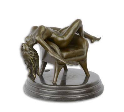 Bronzefigur Frau auf Sessel Erotik Akt Kunst Bronze Skulptur Figur Antik-Stil