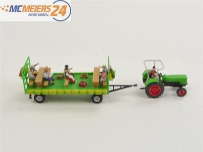 E439 Spur H0 Modellauto Traktor mit Anhänger Festwagen und Figuren