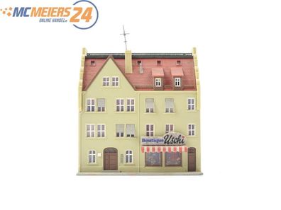 Kibri N 7178 Gebäude Wohnhaus Stadthaus Altstadt mit Laden "Boutique Uschi" E568