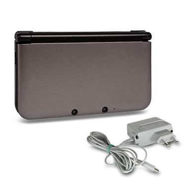 Nintendo 3DS XL Konsole in Silber / Schwarz mit Ladekabel #14A + 4 GB Speicherkart...