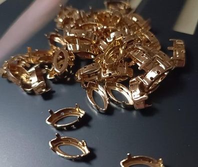 Swarovski® Fassung Navette Gold 15x7mm