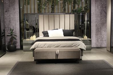 Luxus Schlafzimmer-set Bett + 2x Nachttische + Bank 4tlg. Neu