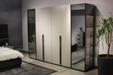 Schrank Designer Kleiderschrank mit Spiegel Schlafzimmer Luxus Möbel Holz Neu