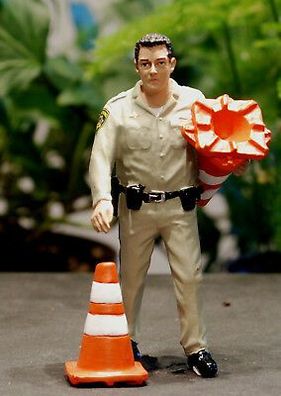 77514 American Diorama Sheriff Collecting Traffic Cones Polizei 1:24