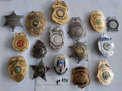 Polizei Brustabzeichen USA usw 16 Beschädigte Göde Repliken (ja134)