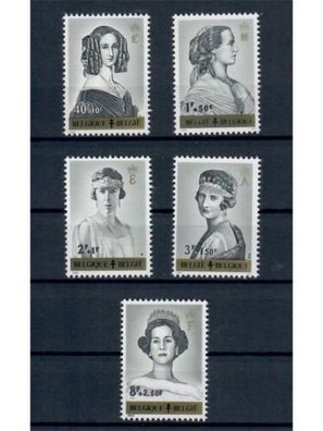 Belgien, Posten 3, postfrisch, komplette Sätze u. Marken, Michel über 25, - Euro