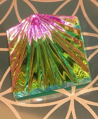Pyramide Lichtkristall Regenbogen Kristallpyramide Hologramm Biophotonen Chi Harmony