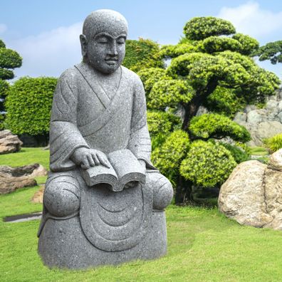 Gartenfigur Shaolin Mönch Kamarhati mit Buch - Höhe x Tiefe x Breite: 150 x 60 x ...