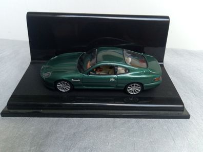 Aston Martin DB7 Vantage metalicgrün , Vitesse